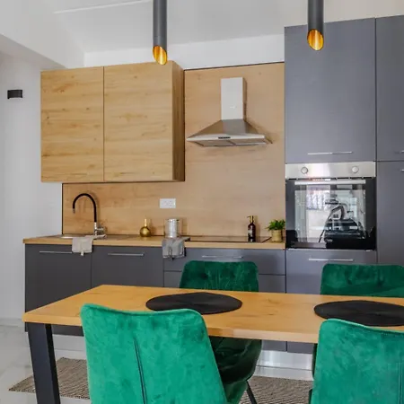 Stylish House Aurora Pula