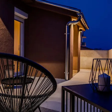 Апартаменты Stylish House Aurora